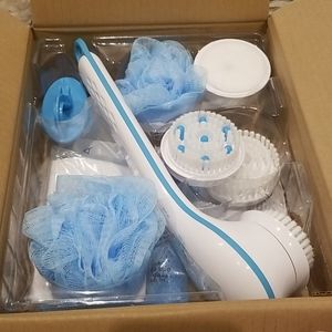 NWT Spinning Spa Brush Kit